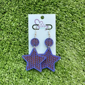 BLUE SWEATER KNIT WOODEN STAR EARRINGS