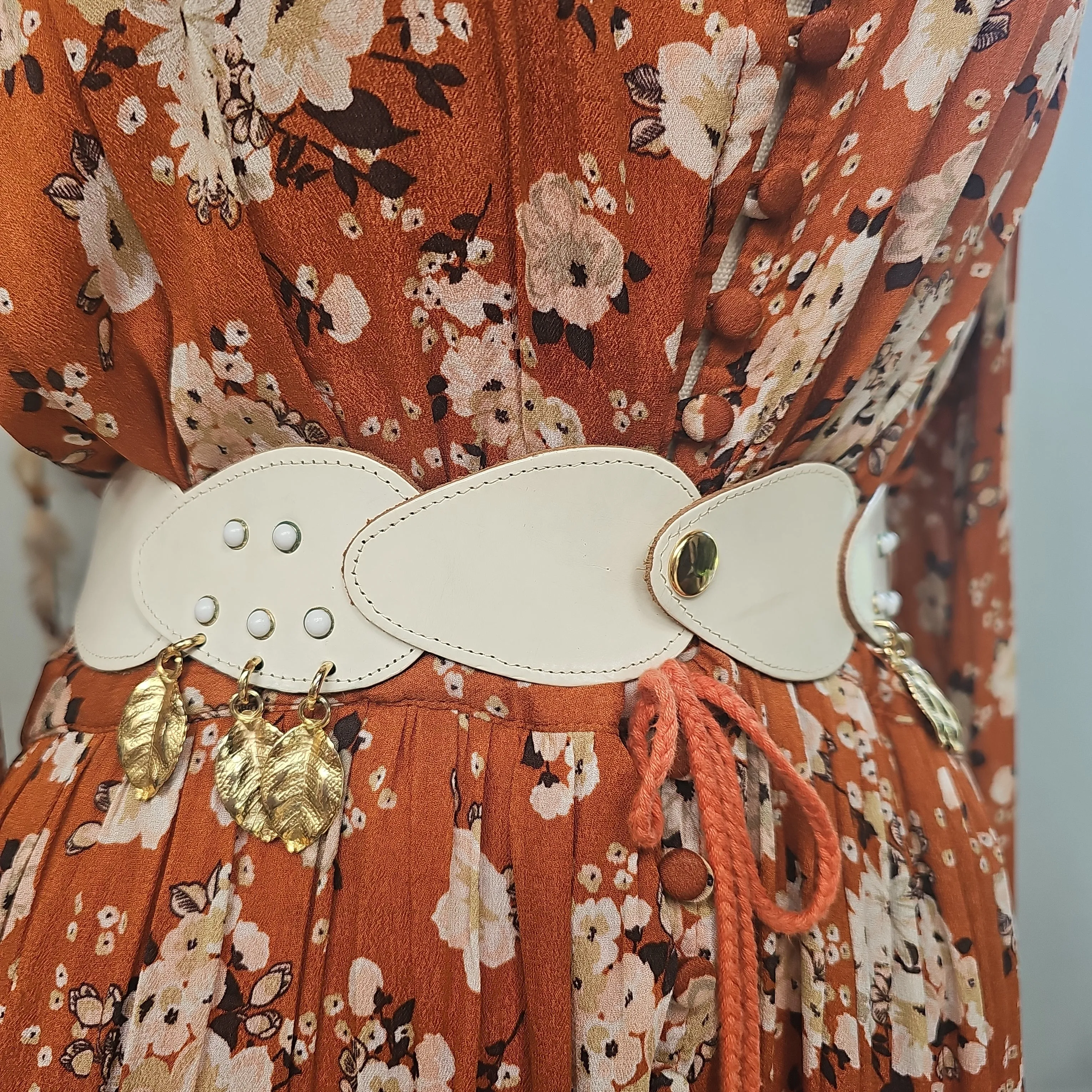 Vintage White Leather Belt Made In Italy - Boho